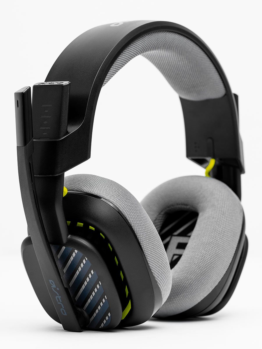 Image 2: Astro A10 Headset astro a10 headset black 02 900x1200